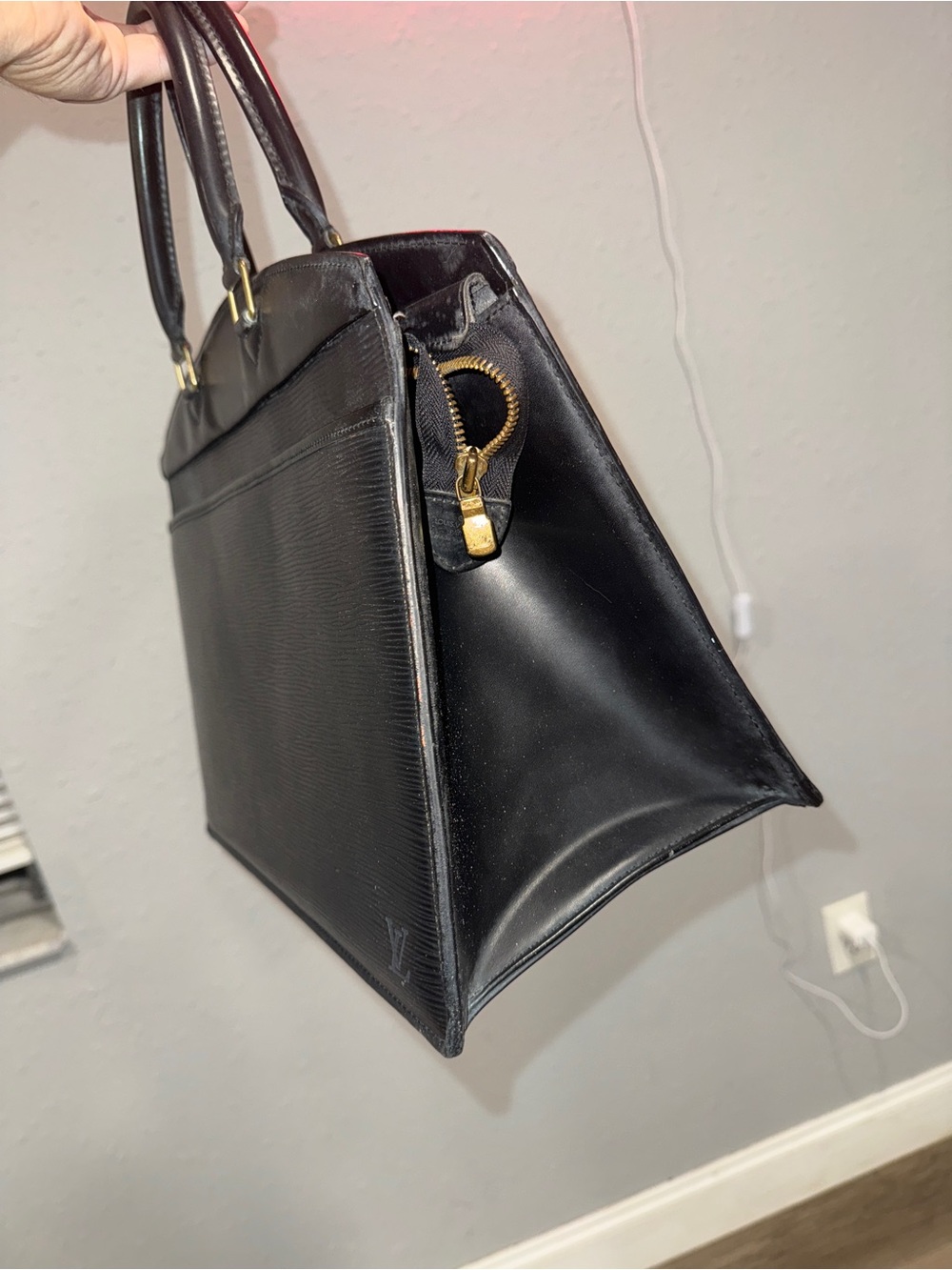 Louis Vuitton Riviera Black Epi Leather Shoulder Bag - Picture 3 of 12